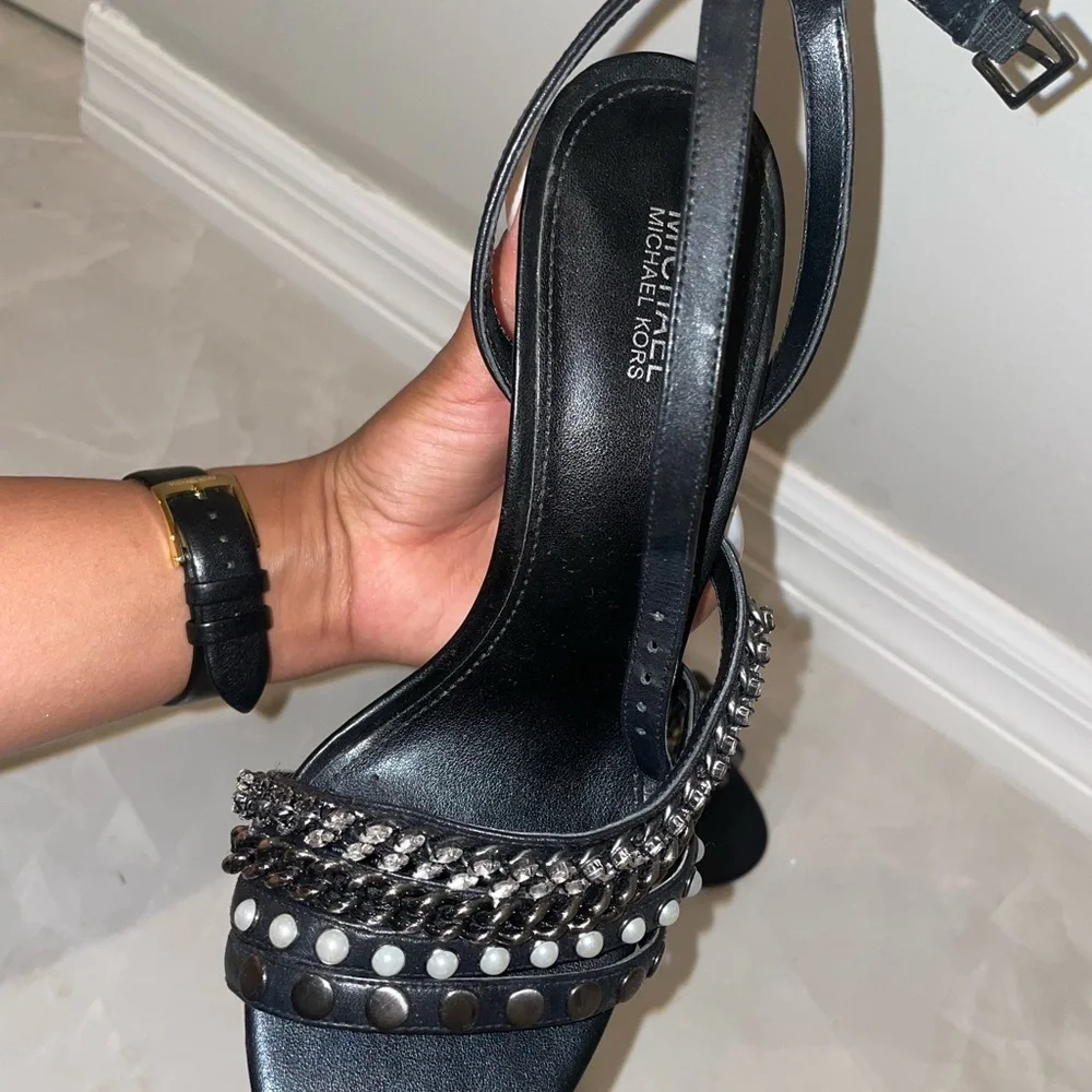 Beautiful Michael Kors heels - Picture 4 of 6